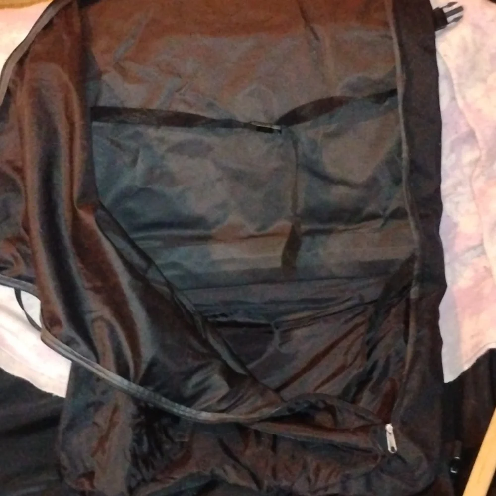 Rome Essentials Garment Bag